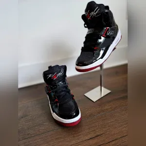 🔥 Air Jordan Flight Shoes 45 High 'BRED'- SIZE 7Y
