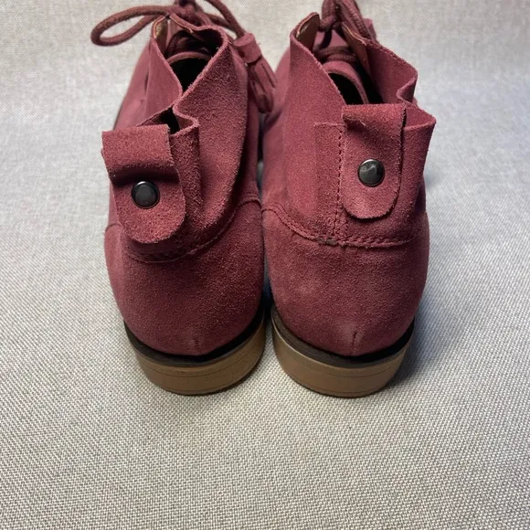 - Hush Puppies Cyra Catelyn Chukka Boots Womens  Purple Suede. Size 12
