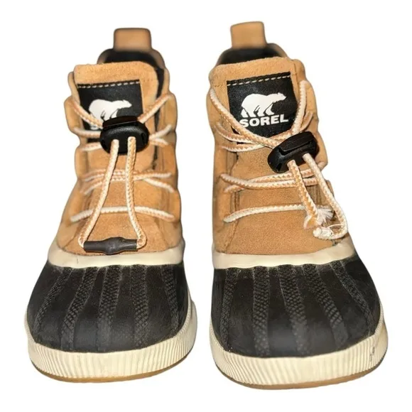 ▶️ Sorel ◀️ Youth Out N About Classic Waterproof Boots.  2