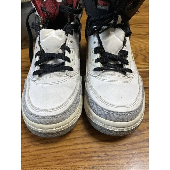 𝅺07 Nike Air Jordan SPIZIKE RETRO WHITE CEMENT COOL GREY BLACK RED YOUTH SZ 4.5