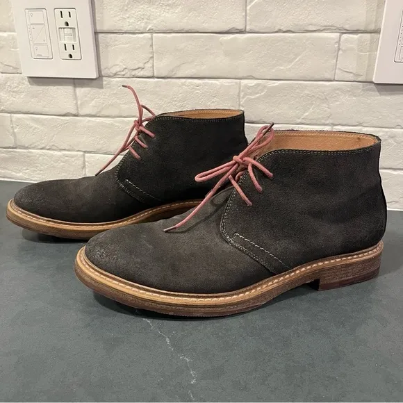 1901 Canyon chukka boots sz 12 gray suede red laces
