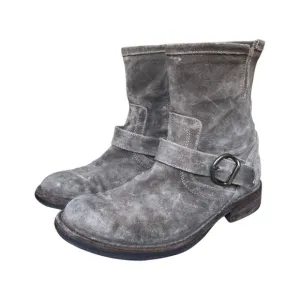 2010s fiorentini and baker grunge castle core gray suede ankle boots with buckle