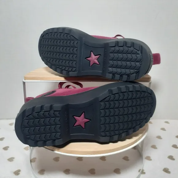 🔥3/$70 Converse Girls Hi-Top Sneakers