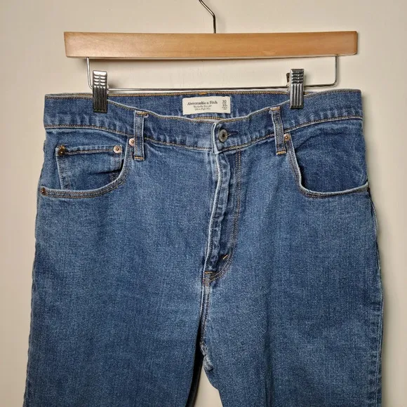 Abercrombie &amp; Fitch Curve Love The Ankle Straight Ultra High Rise | Size 30/10S