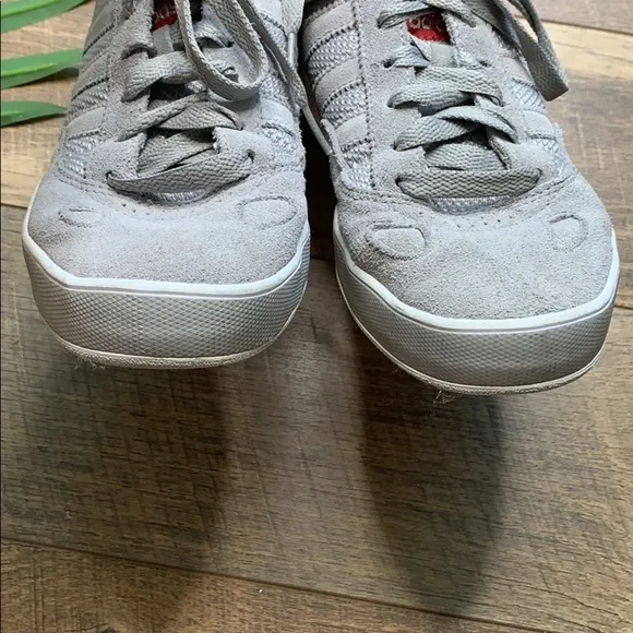 Adidas Ciero Mid Skate Shoe sz 6