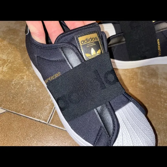 Adidas superstar slip on shoes size girls 4 NWT