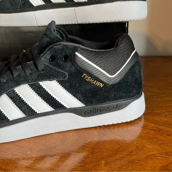 ADIDAS Tyshawn Core Black Shoes