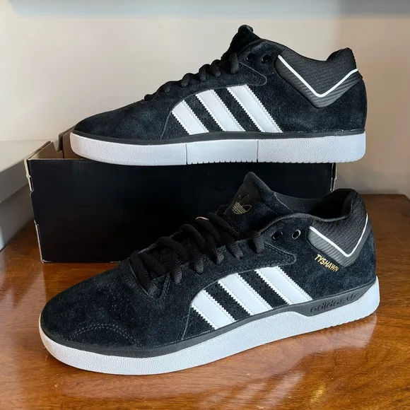 ADIDAS Tyshawn Core Black Shoes