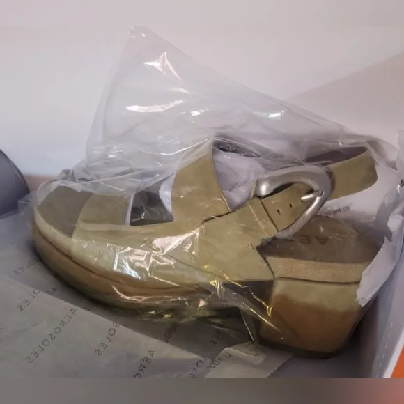 Aerosoles Suede Clarkson Shoes