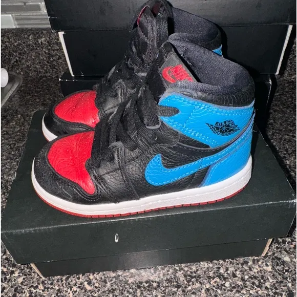 Air Jordan 1 Retro High OG Shoes