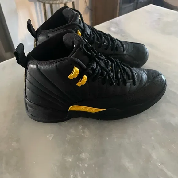 Air Jordan 12 Retro Men's Size 8 Shoes Black Taxi