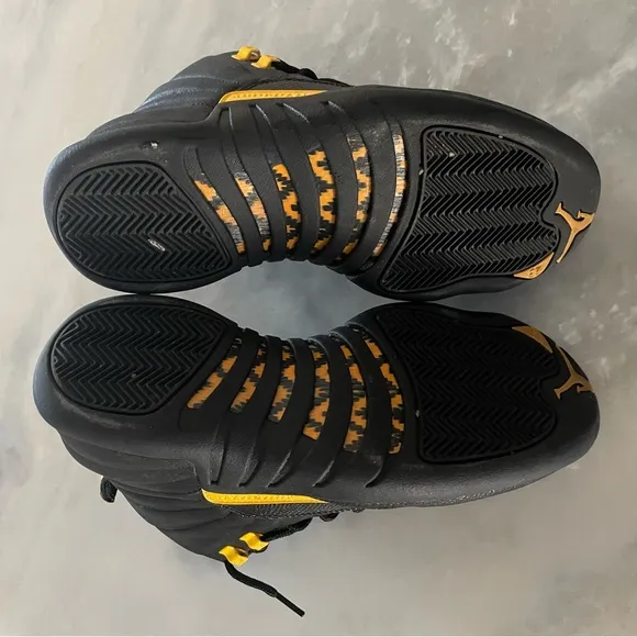 Air Jordan 12 Retro Men's Size 8 Shoes Black Taxi