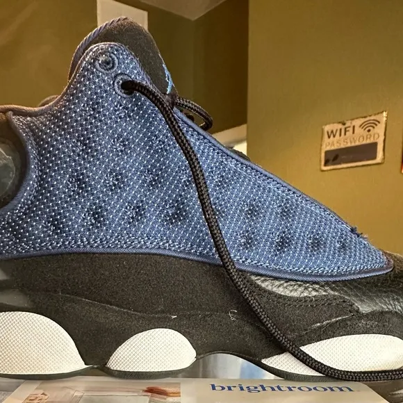 Air Jordan 13 retro blue size 6Y boys