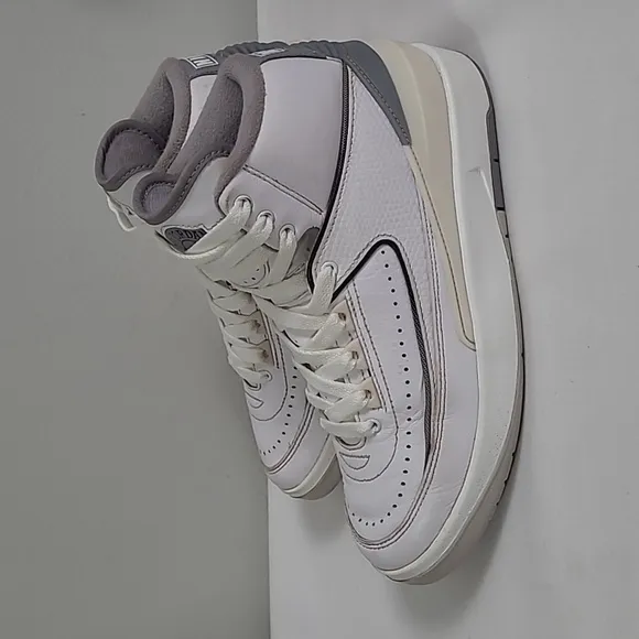 Air Jordan 2 retro white cement gray mid tops shoes