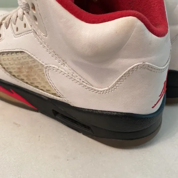 Air  Jordan 5  Retro GS shoes 440888-100