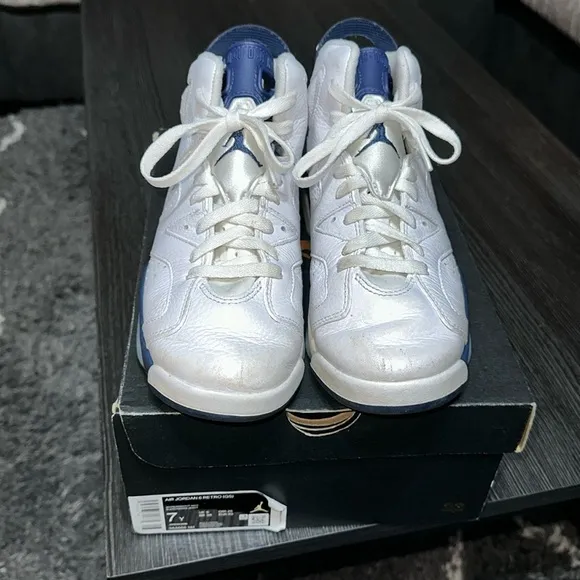 Air Jordan 6 Retro &quot;White and Midnight Navy&quot;