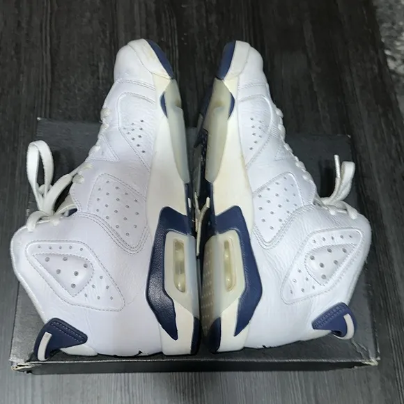 Air Jordan 6 Retro &quot;White and Midnight Navy&quot;