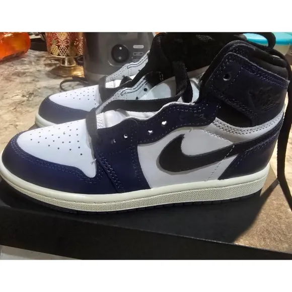 Air Jordan Retro 1 High - Little Kids   OG Shoes -  Midnight Navy/Black/White