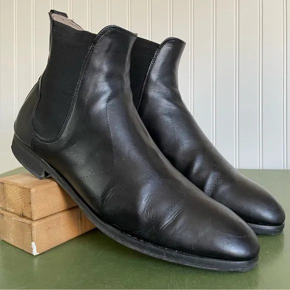 All Saints Men’s Classic Chelsea Boots in Black Leather *Portugal*