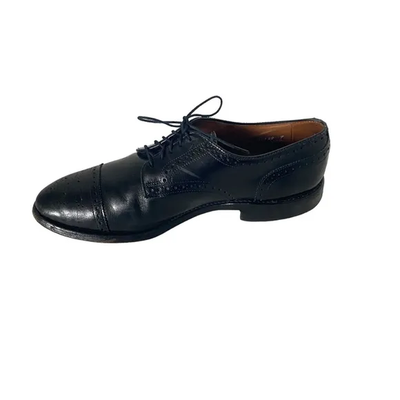 Allen Edmonds black leather loafer size 9 D (SH10