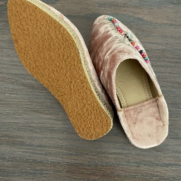 Baby girl moroccan babouch traditional shoes handmade beaded pink velvet leather