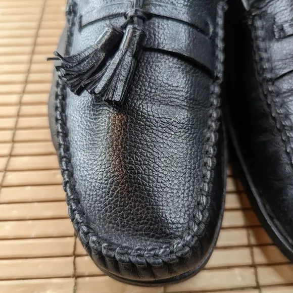 Bally Mens Leather Tassel Slip On Loafer Shoes Black leather Size 10.5D.   73.5p