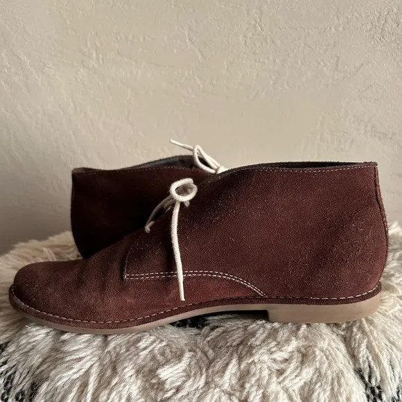 Bernardo Brown Suede Chukka Boots Women's Size 10 EUC
