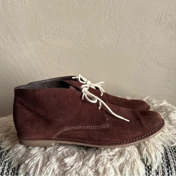 Bernardo Brown Suede Chukka Boots Women's Size 10 EUC