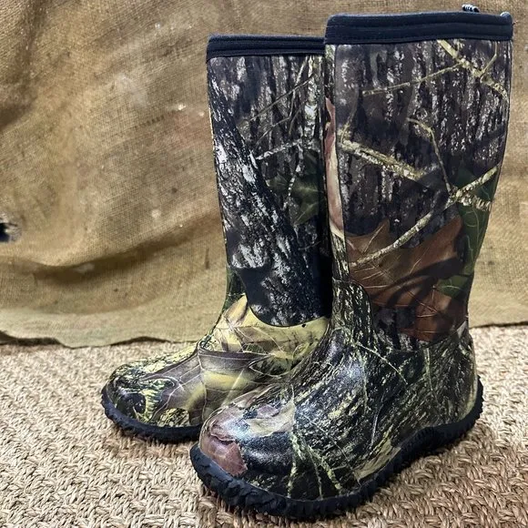 BOGS KIDS CLASSIC CAMO MOSSY OAK HIGH BOOTS NWT