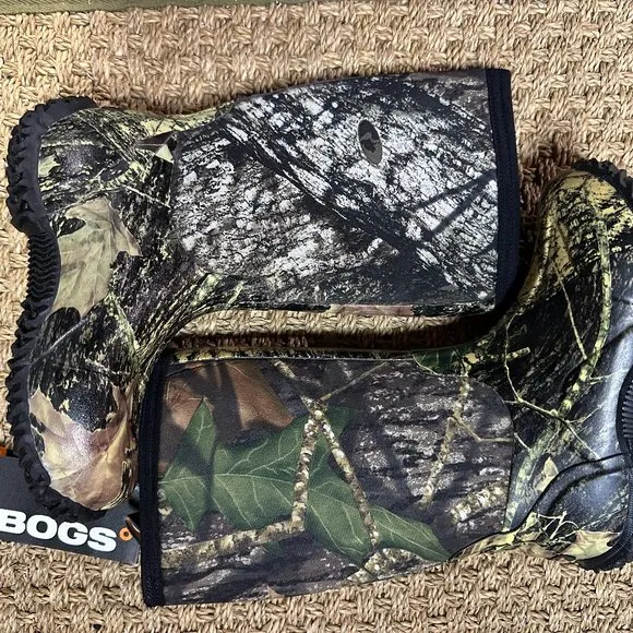 BOGS KIDS CLASSIC CAMO MOSSY OAK HIGH BOOTS NWT