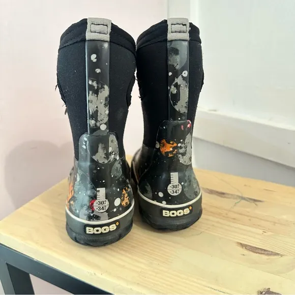 Bogs Kids' Classic Moons Winter Boots infants 8