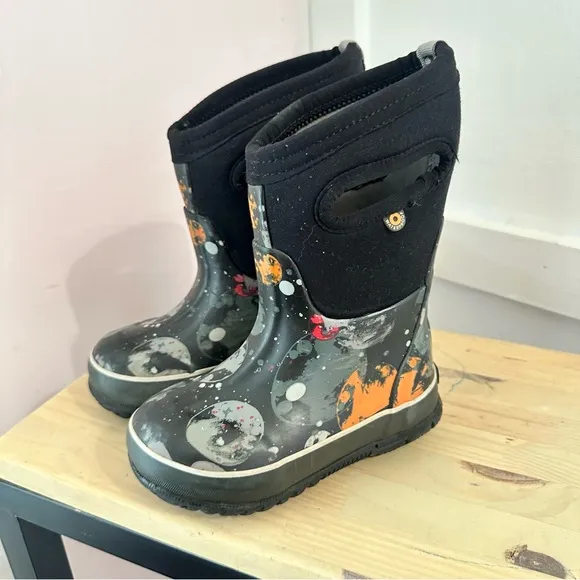 Bogs Kids' Classic Moons Winter Boots infants 8