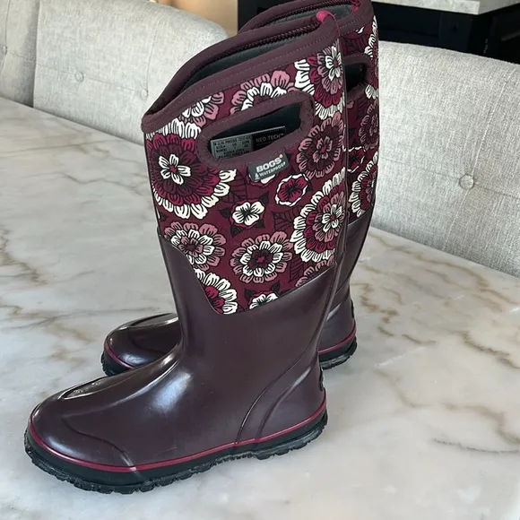 Bogs Women's Floral Purple Classic Pansies Waterproof Rain Snow Boots US7 EU38
