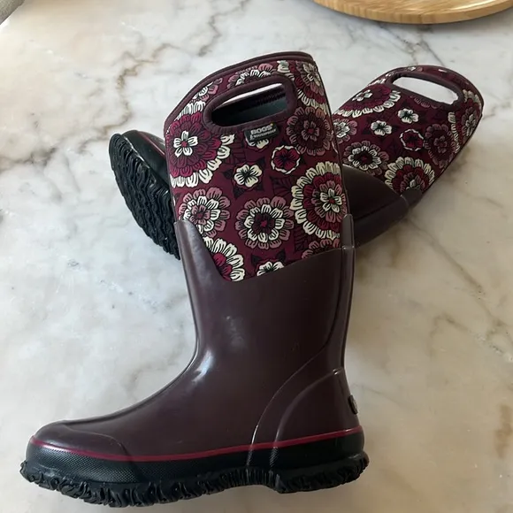 Bogs Women's Floral Purple Classic Pansies Waterproof Rain Snow Boots US7 EU38
