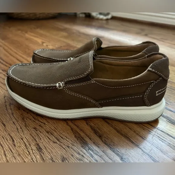 Boys Florsheim leather shoes