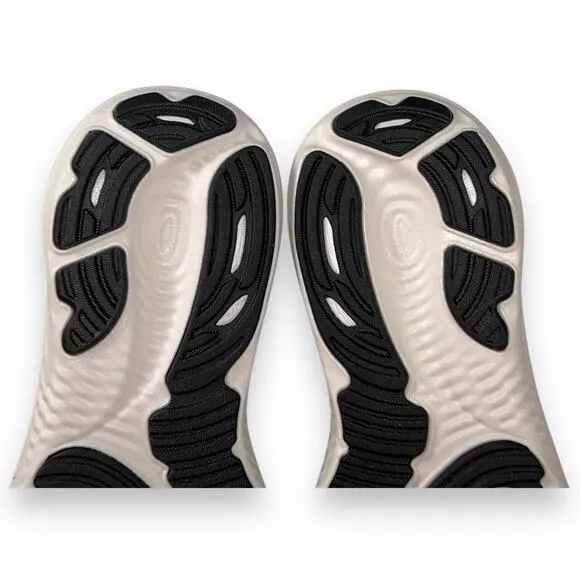 Brooks Glycerin 22 Womens 9.5 High Cushion Running Shoes Black White EUC!