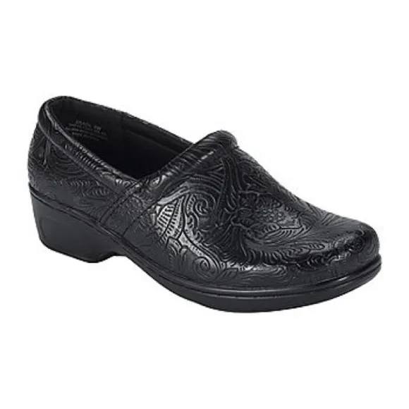 Btrue By Baretraps Women’s Brasil Slip On Shoes
