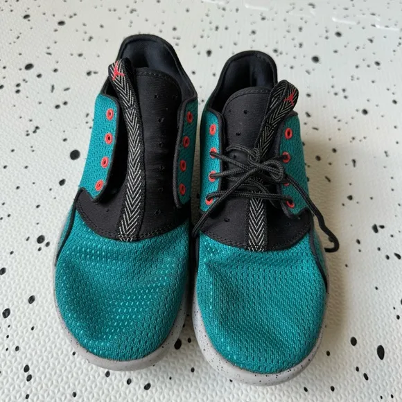 Bundle of Kids Shoes- Sizes 3-4
