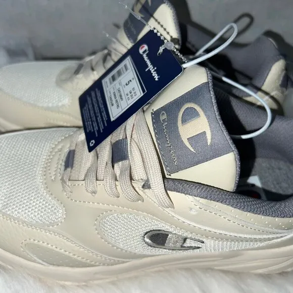 Champion Shoes Youth Size 5 Motive Running Kinna Retro Color Beige
