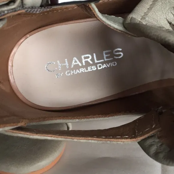 Charles by Charles David Sandals Soft Leather Weave Grey Size 7.5