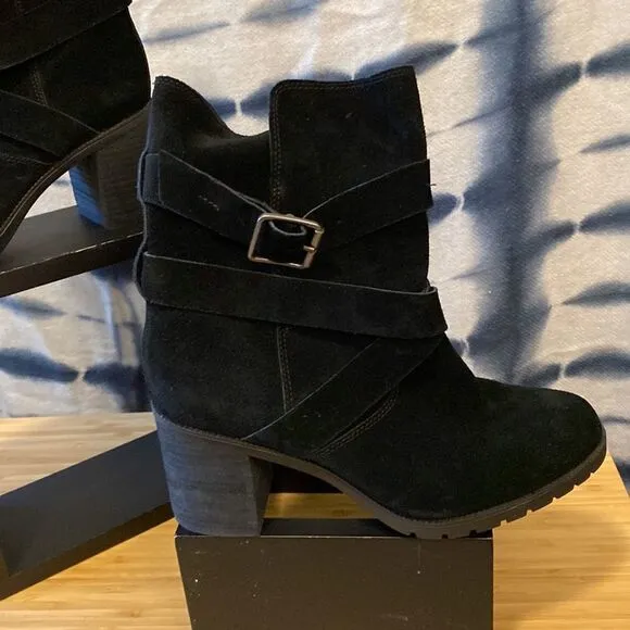 Clarks black suede zip up ankle boots
