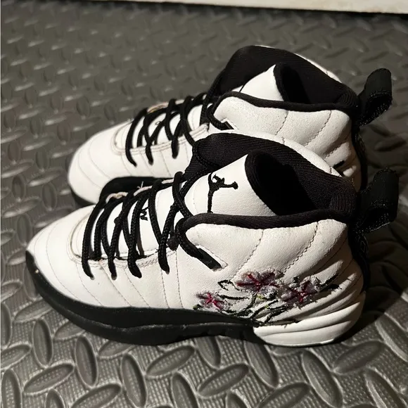 CLEAN Air Jordan 12 Retro Floral size 13c Toddler shoes