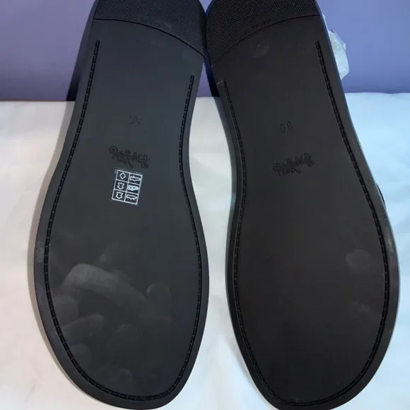 Coach gladiator Flat Sandals Sz 5.5B leather New dust bag