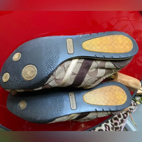 Coach Katlyn Signature leather fabric designer  shoes