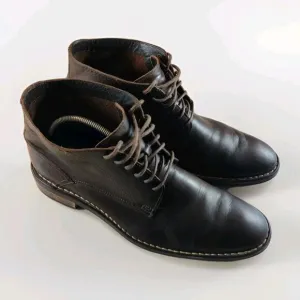 Cole Haan Chukka Boots Mens 10.5 M Brown Leather Lace Up Classic Barely Worn