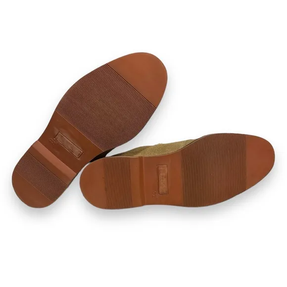 COLE HAAN Tan Suede Chukka Boots