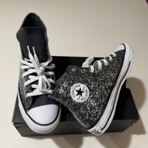 Converse Kid's Chuck Taylor All Star High Black Glitter Shoes US Size 6 A09270C