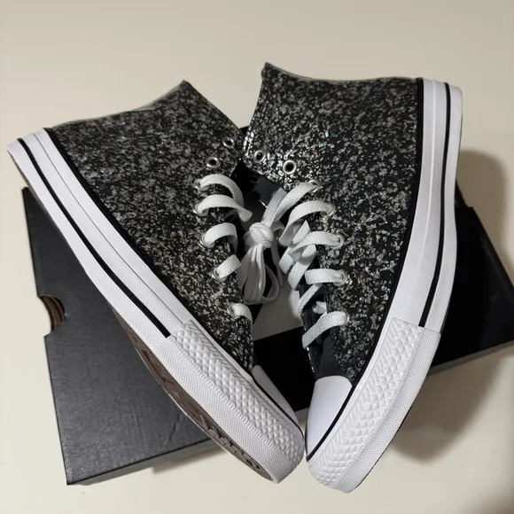 Converse Kid's Chuck Taylor All Star High Black Glitter Shoes US Size 6 A09270C