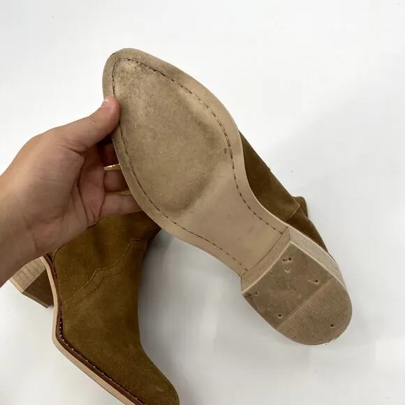 Crevo Size 8.5 Tan Suede Western Style Boots