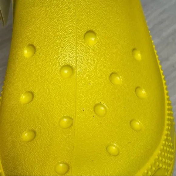 Crocs Classic Rain Boot Showers Spring Sunflower Yellow Kids Unisex Girls 1 NWT